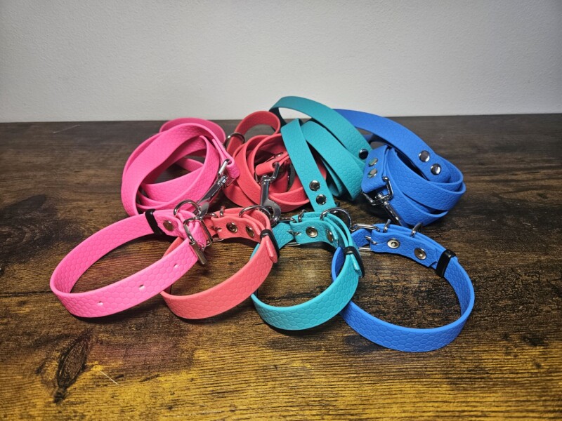 Vodítka - černé kování