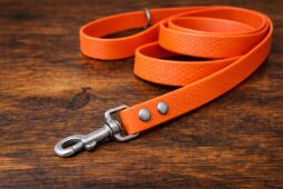 Vodítka - stříbrné kování