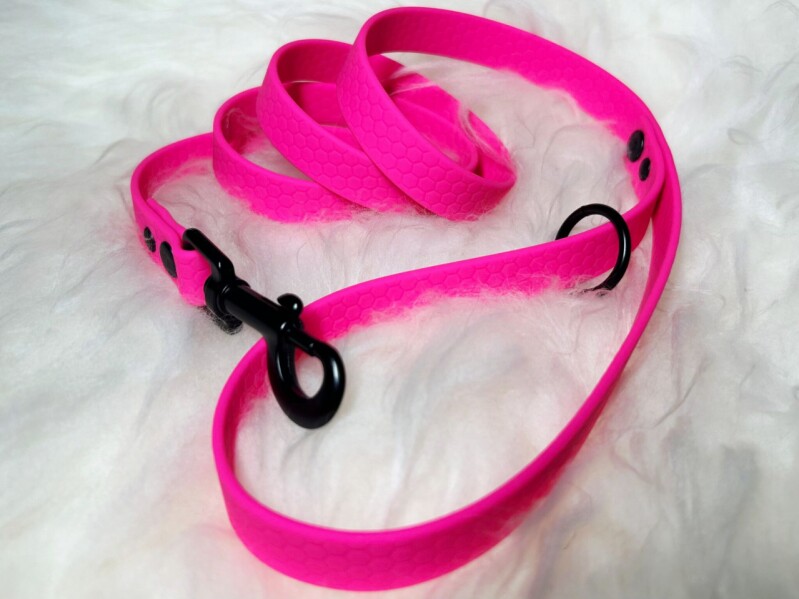 HEXA vodítko svítivě růžové