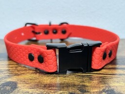 Hexa obojek s trojzubcem červený