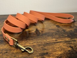 Hexa vodítko meruňkové s mosazným kováním
