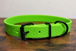 Obojek s přeskou - černé kování